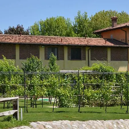 La Colombera Golf Apartment Castrezatto